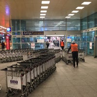 Photo taken at International Terminal Arrival by Abdullah on 3/27/2019