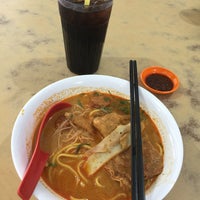Photo taken at W.W. Laksa House 水塘路辣沙 by Evania S. on 10/17/2019