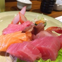 Photo taken at Poke Sushi by Rinsil B. on 3/14/2015