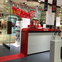 Photo taken at Vodafone Shop by ismail on 3/7/2013