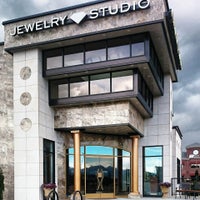 Das Foto wurde bei Jewelry Studio von Jewelry Studio am 4/25/2017 aufgenommen