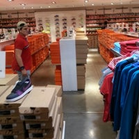 Nike Store - de 229 visitantes