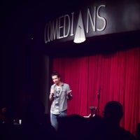 Photo taken at Comedians by Taina O. on 7/16/2017