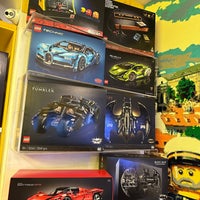 Photo taken at Lego Museum by Peter F. on 8/10/2023