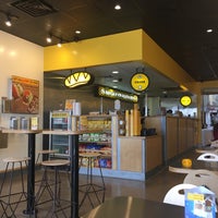 Photo taken at Which Wich? Superior Sandwiches by Gezika on 11/21/2017