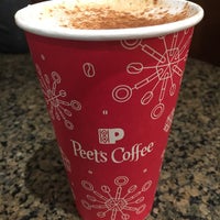 Photo taken at Peet&#39;s Coffee &amp; Tea by caty p. on 11/21/2016