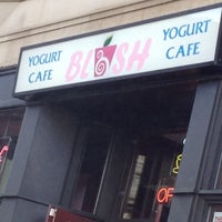 Снимок сделан в Blush Yogurt Cafe пользователем Elizabeth 9/20/2012