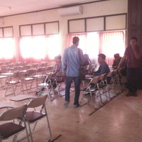 Review Fakultas Hukum Universitas Mataram