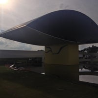 Photo taken at Oscar Niemeyer Museum (MON) by André L. on 5/2/2013