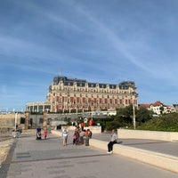 รูปภาพถ่ายที่ Hôtel du Palais โดย Hugh S. เมื่อ 9/18/2022
