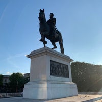 Photo taken at Statue Équestre d&amp;#39;Henri IV by Hugh S. on 7/12/2019