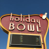 Photo taken at Skidmore&amp;#39;s Holiday Bowl by Offbeat L.A. on 7/17/2018
