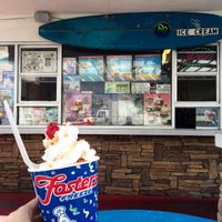 Photo taken at Fosters Freeze by Offbeat L.A. on 10/19/2015