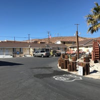 Foto diambil di Route 66 Motel oleh Offbeat L.A. pada 2/25/2018