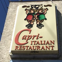 1/28/2016 tarihinde Offbeat L.A.ziyaretçi tarafından The Capri'de çekilen fotoğraf