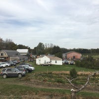 Photo taken at Meckley&amp;#39;s Flavor Fruit Farm by Don W. on 10/21/2017
