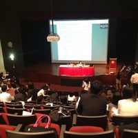 Photo taken at Hwa Chong Institution (High School Section) by ﾇｪﾊﾟｧ on 11/20/2012