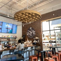 7/3/2021 tarihinde Allie F.ziyaretçi tarafından Just Love Coffee'de çekilen fotoğraf