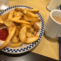 Photo taken at Capital City Diner by Allie F. on 9/11/2018