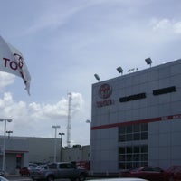 Foto tirada no(a) Universal Toyota por Universal Toyota em 1/26/2015