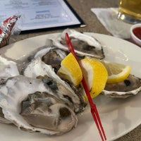 Photo taken at J&amp;#39;s Oyster Bar by P-Dub on 8/6/2023