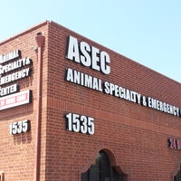 12/9/2015에 ASEC Animal Specialty and Emergency Center님이 ASEC Animal Specialty and Emergency Center에서 찍은 사진
