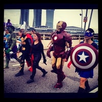 Photo taken at Standard Chartered Marathon Singapore by @justbeingarlyn on 12/1/2013