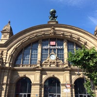 Photo taken at Frankfurt (Main) Hauptbahnhof by Fernando M. on 6/23/2017