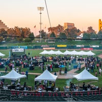 Снимок сделан в Sacramento Burger Battle 2015 пользователем Sacramento Burger Battle 2015 7/18/2013