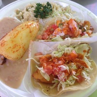 5/29/2014 tarihinde Terry D.ziyaretçi tarafından Fish Taco Express'de çekilen fotoğraf