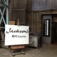 Photo taken at Jackson&amp;#39;s Art Supplies by Long T. on 10/3/2012