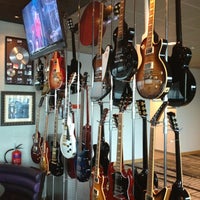 Photo taken at Hard Rock Cafe RockShop by Kin-Soon on 12/18/2012