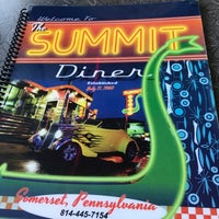รูปภาพถ่ายที่ Summit Diner โดย Sue Ellen T. เมื่อ 6/7/2018
