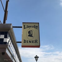 Photo taken at Lincoln Diner by Sue Ellen T. on 6/14/2017