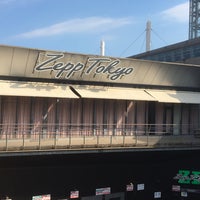 Photo taken at Zepp Tokyo by ☆げい☆ on 5/28/2017