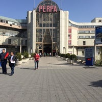 Photo taken at Perpa Ticaret Merkezi by Burak K. on 4/7/2016
