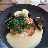 Photo taken at Restaurant Hemelse Modder by Stijn V. on 7/20/2018