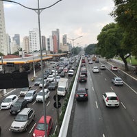 Photo taken at Avenida Moreira Guimarães by Rodrigo Trestin on 11/9/2017
