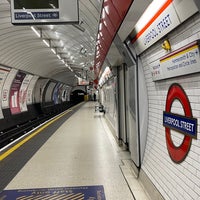 Photo taken at London Liverpool Street Railway Station (LST) by Münevver B. on 3/12/2024