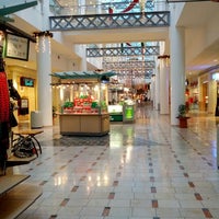 Снимок сделан в Tri-County Mall пользователем Timothy B. 12/24/2012