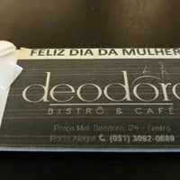 รูปภาพถ่ายที่ Deodoro Bistrô &amp;amp; Café โดย Neli F. เมื่อ 3/8/2016