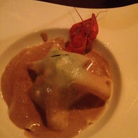รูปภาพถ่ายที่ Ресторан Сюрприз | Restaurant Surprise โดย Darya D. เมื่อ 9/28/2012