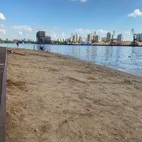 Photo taken at Пляж в парке «Северное Тушино» by Daria on 6/23/2020