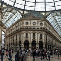 Photo taken at Galleria Vittorio Emanuele II by ᧒𐑵𐑥𐑞੬𐑾ɛ / on 6/6/2017