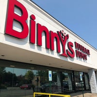 Photo taken at Binny&amp;#39;s Beverage Depot by Orlando K. on 8/12/2018