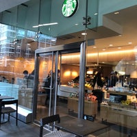 Photo taken at Starbucks by Orlando K. on 10/22/2018