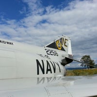 Foto tomada en Wings of Eagles Discovery Center  por Mary L. el 9/15/2012