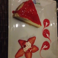 Das Foto wurde bei Marina Park Cafe &amp;amp; Restaurant von Shd am 4/27/2013 aufgenommen