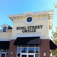 รูปภาพถ่ายที่ King Street Grille โดย Damian D. เมื่อ 9/27/2012