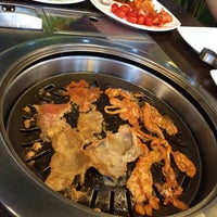 Photo taken at Blue Garden Korean BBQ @ Link Hotel by Agnes Lai on 6/5/2014